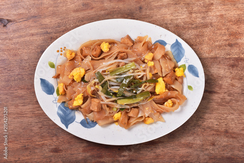 Thai stir-fried rice noodles on the plate