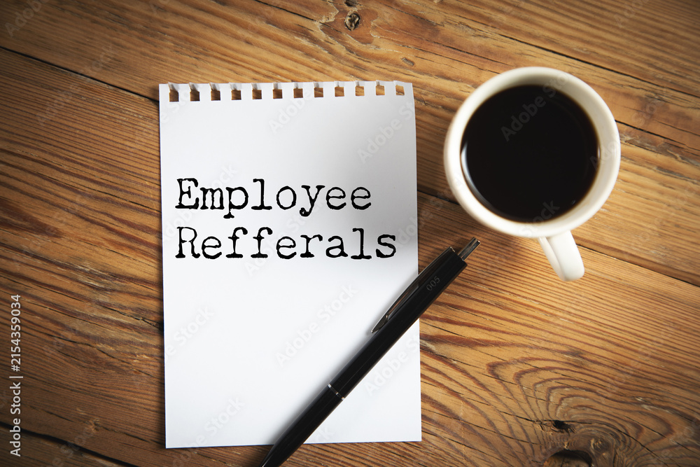 Obraz premium employee Refferals text in paper