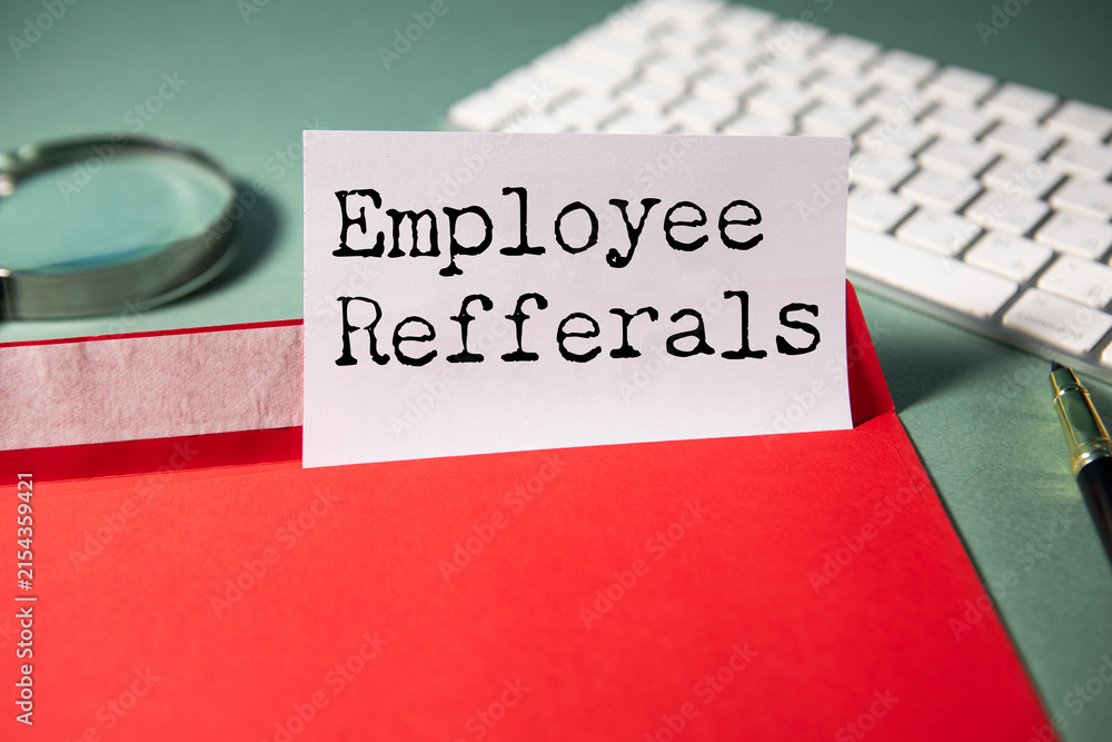 Obraz premium employee Refferals text in paper