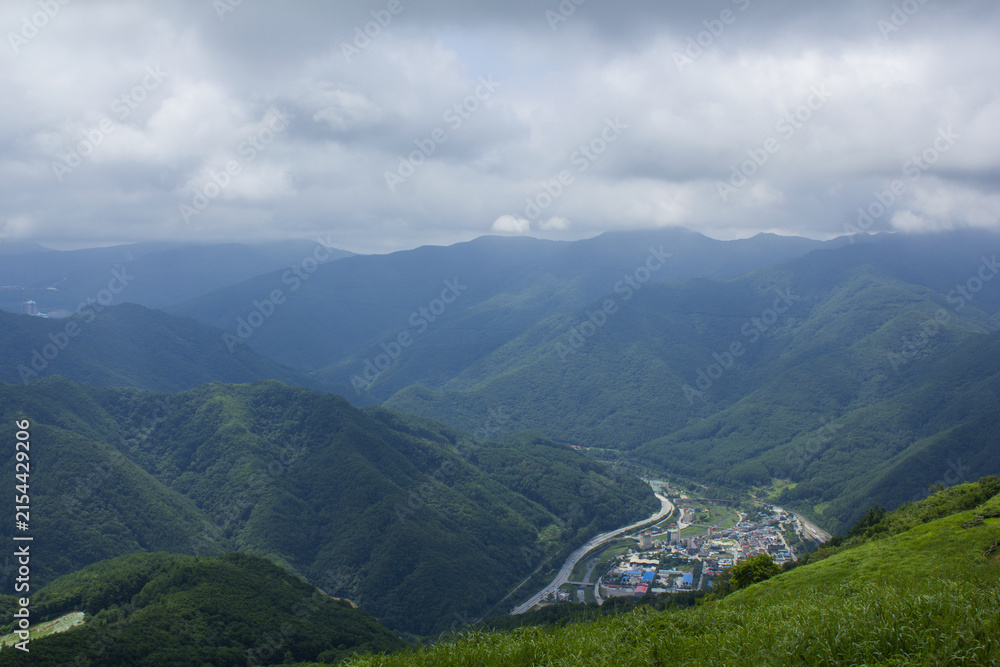 Fototapeta premium This is a landscape of the Taebaek Mountains in Gangwon-do, South Korea.