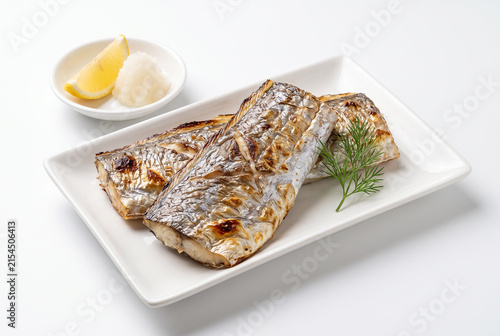 Grilled Hairtail with Lemon and Grated Radish