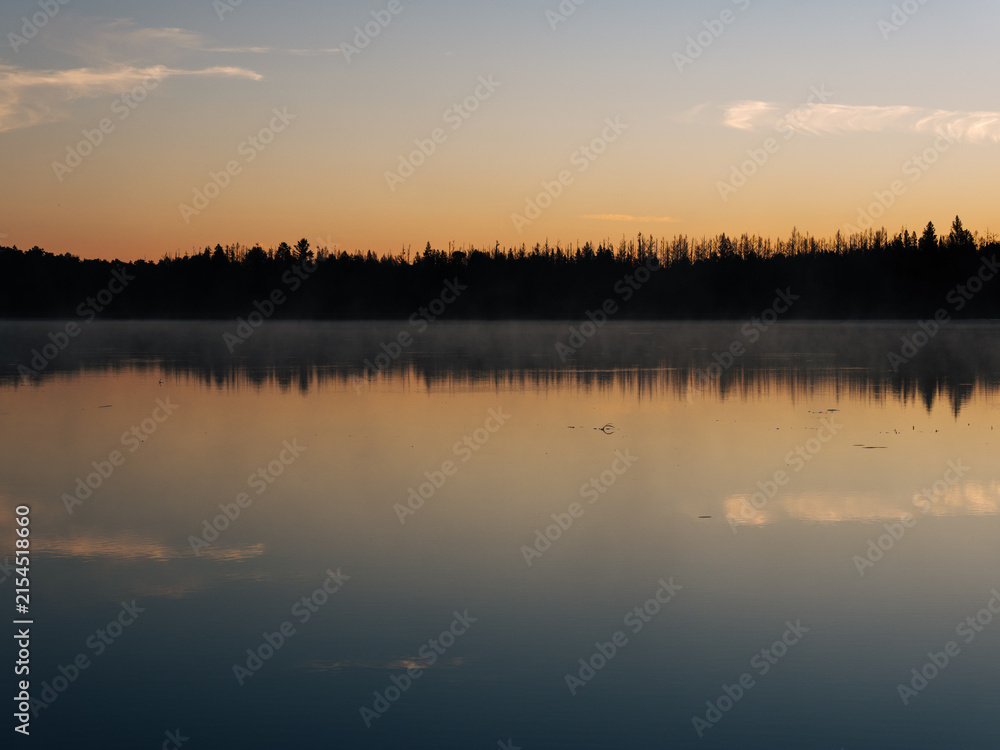 Obraz premium sunrise over the lake