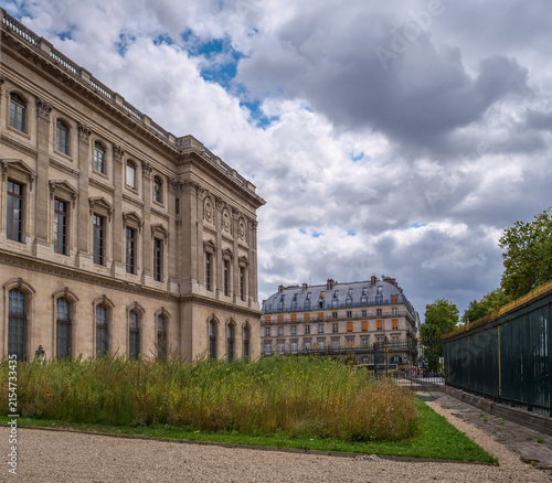 Palais du Louvre à Paris, France
