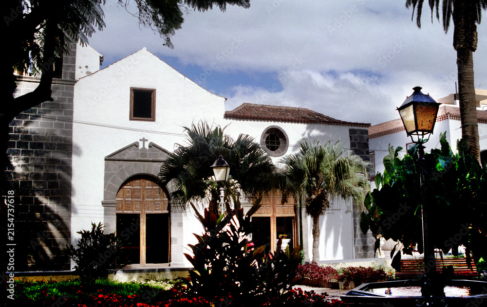 Fototapeta premium Kirche San Francisco in Puerto de la Cruz