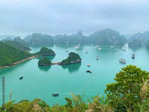 Sweeping View of Karst Islands and Boats in Halong Bay, Vietnam