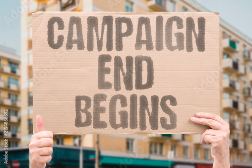 Fotografie "Campaign End Begins" The campaign end begins as the polls open on election day
