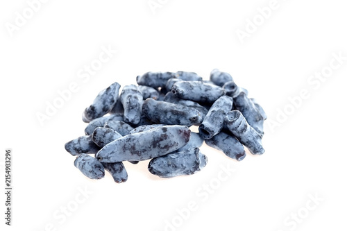 Foto Honeysuckle berries piled together on a white background, showcasing their elong