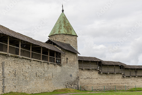Cuadro en lienzo Russia. Pskov. View of the architecture of the Pskov Kremlin.