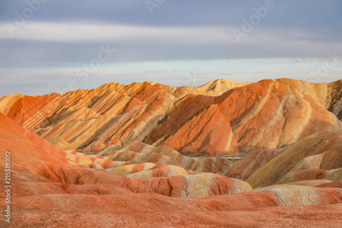 Fotografía Colorful Danxia Landform Mountains at Zhangye Danxia Geological Park, Gansu, Chi