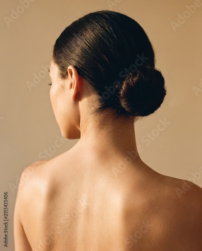 Woman Back Portrait Minimal Smooth Skin Skincare Beauty