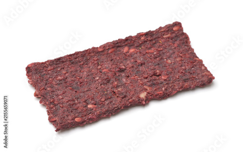 Natural beetroot crispbread with sesame seeds