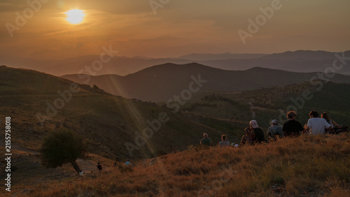 Contemplation de l'éclipse quasi totale du 12 aout dans les Pyrénées Orientales à Sant Marti