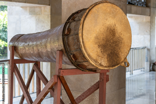 A traditional wooden beduk used atIstiqlal Mosque