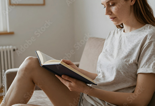 Young woman relaxing on a s...