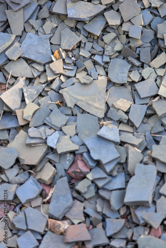 Multi-color slate gravel