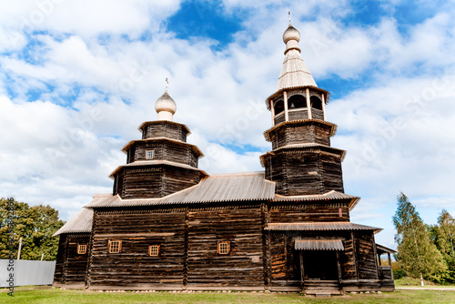 Quadro su tela Old traditional Russian wooden cobblestone Orthodox christianity church temple