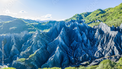 Fotografía Unique black stone forest geological landform at Moshi Park in Sichuan, China