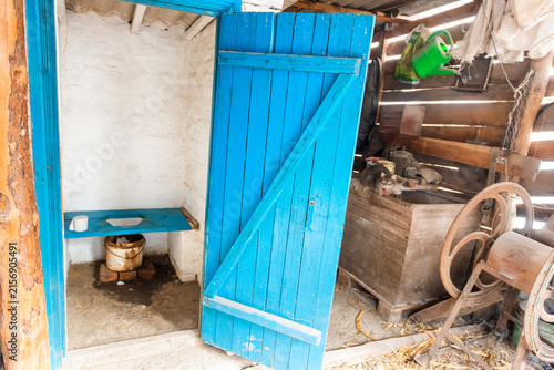 Cuadro en lienzo Russian poor village wooden toilet in Russia