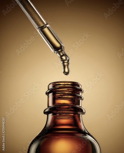 Amber Glass Dropper Bottle Dripping Liquid Essential Oil or Golden Serum for Beauty and Skincare