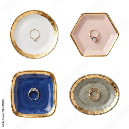 Картината върху платно Ceramic jewelry trinket dishes with gold rim mockup