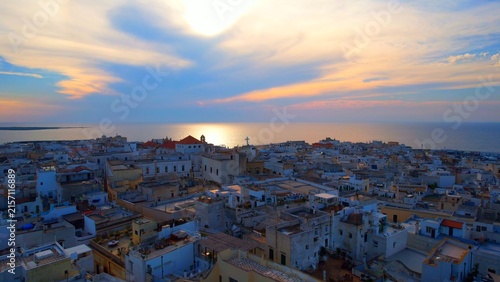 Konstfotografi Gallipoli – Italy, Apulia – Aerial view of the old town at dusk