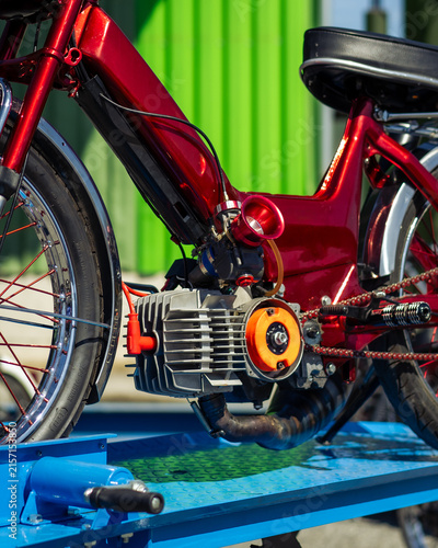 Bild auf Leinwand 2 stroke engine of a heavily modified moped on a event in Switzerland