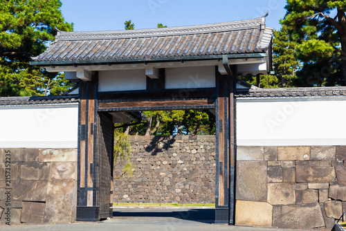 Obraz na płótnie 日本の風景・秋 東京 皇居外苑 桜田門（高麗門）