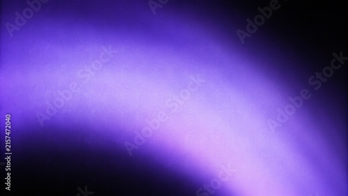 Dark purple grainy background with blurred glowing abstract shape, soft noise texture and atmospheric effect, ideal for headers, posters, banners and digital wallpapers