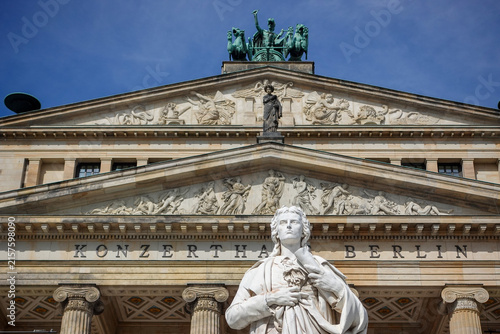 Poetic grandeur in stone: The impressive Friedrich Schiller monument standing before Berlin’s historic Konzerthaus on Gendarmenmarkt.
