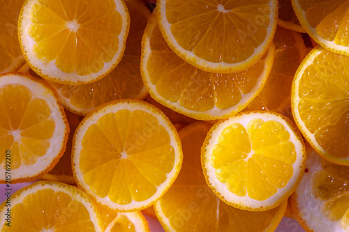 Картината върху платно Freshly sliced lemons arranged beautifully on a vibrant surface for a sunny kitc