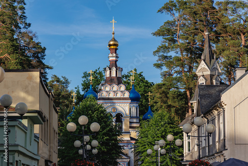 Foto Orthodox Church of Kazan Icon of Mother of God, view from Jomas street, Jurmala,