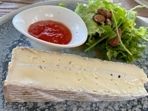 Bild auf Leinwand Brie truffé