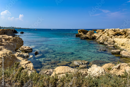 Foto diving and snorkeling with animals and turtles at the Green Bay on Cyprus