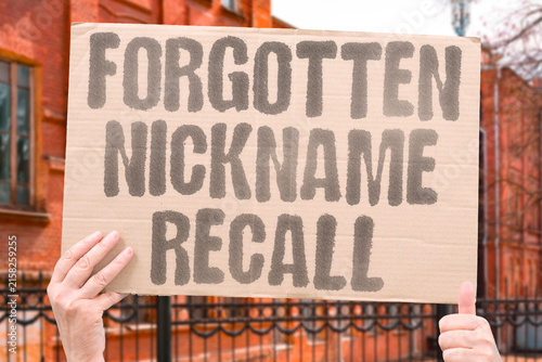 Foto "Forgotten Nickname Recall" Used a childhood nickname and they remembered instantly