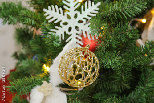 クリスマスツリーの装飾