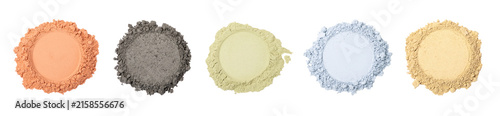 Fotografie Natural dry clay face mask powder isolated on white background