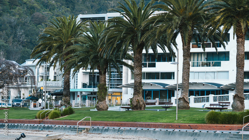 Fotografie The picturesque foreshore and public park at Picton town, New Zealand