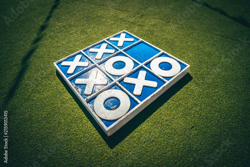 Konstfotografi large tic tac toe game