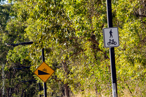 Street or road sign indicating a shared area for pedestrians and cyclists in Sydney, New South Wales, Australia. Shared paths are great spaces where everyone can interact and enjoy the great outdoors.