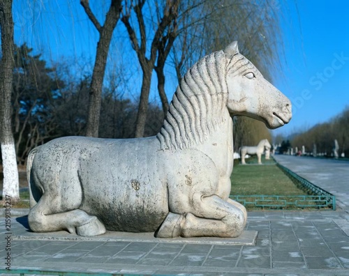 Fotografía Stone horse sculpture at Ming Tombs, Beijing, ancient Chinese stone carving cult