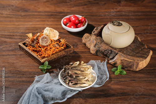 Obraz na płótnie Traditional Chinese Medicine Ingredients with Dried Mushrooms Deer Antler and He