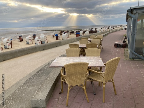 Terasse von Café / Strandbar an der Nordsee in Cuxhaven