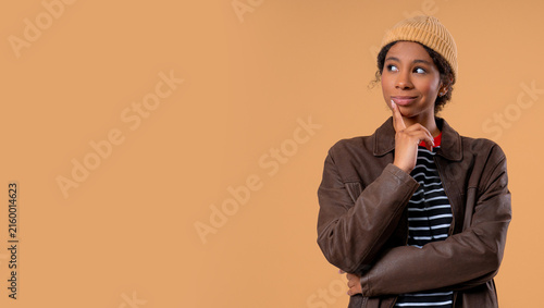Canvastavla Thoughtful Around African Teen school student girl, Weighing Options