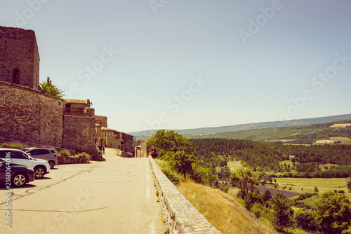 фотографія Winding road in Aurel village, Vaucluse department in the Provence-Alpes-Cote d'Azur region in France