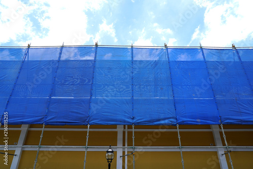 Light blue slanding net is used to cBule slanding net is used to cover the electric train base structure, used for temporary wall around construction site, fence prevents dust from construction site.	
