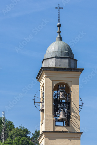 Canvastavla Ein offener Glockenturm einer historischen Kirche in Italien