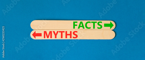 Bild auf Leinwand Facts or myths words symbol