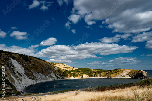 Foto Panoramic view across Lulworth Cove on the Jurassic Coast in Dorset, England
