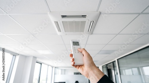 Hand operating office ceiling air conditioner with remote control