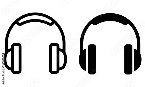 Bild auf Leinwand Black headphones with over-ear and on-ear designs